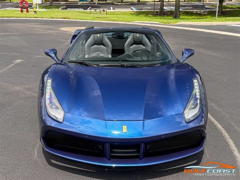 Used 2017 Ferrari 488 Spider RWD image 5