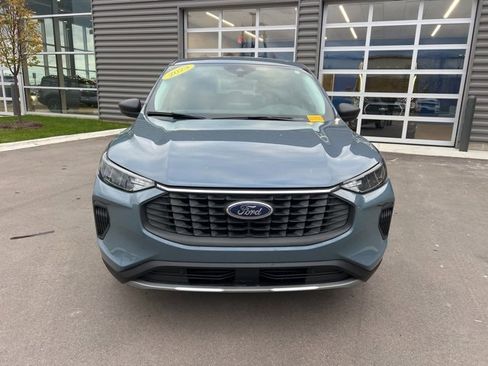 Used 2023 Ford Escape Active image 2
