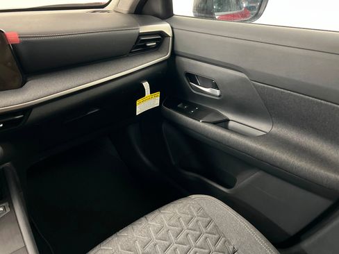 New 2026 Nissan Kicks SV image 10