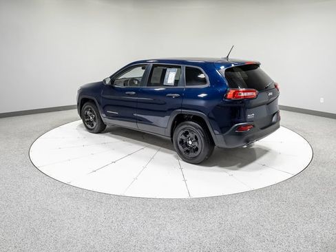 Used 2016 Jeep Cherokee Sport w/ Safety Group AWD/4WD image 29