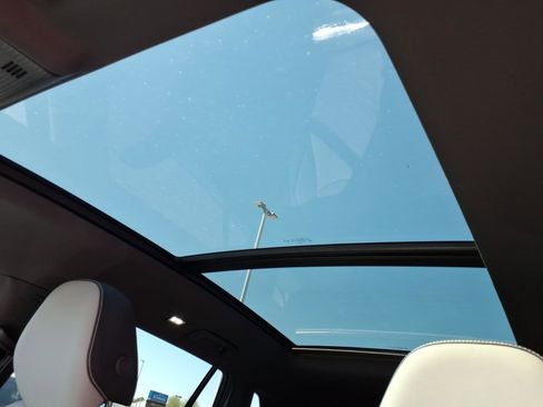 New 2026 Volkswagen Tiguan SE R-Line image 7