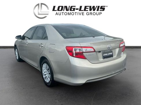 Used 2013 Toyota Camry LE FWD image 4