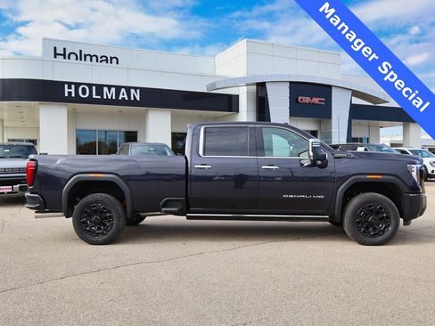 New 2025 GMC Sierra 3500 Denali Ultimate image 2