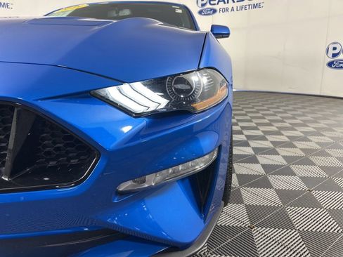 Used 2019 Ford Mustang GT RWD image 3
