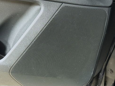 Used 2025 Nissan Pathfinder SV FWD image 21