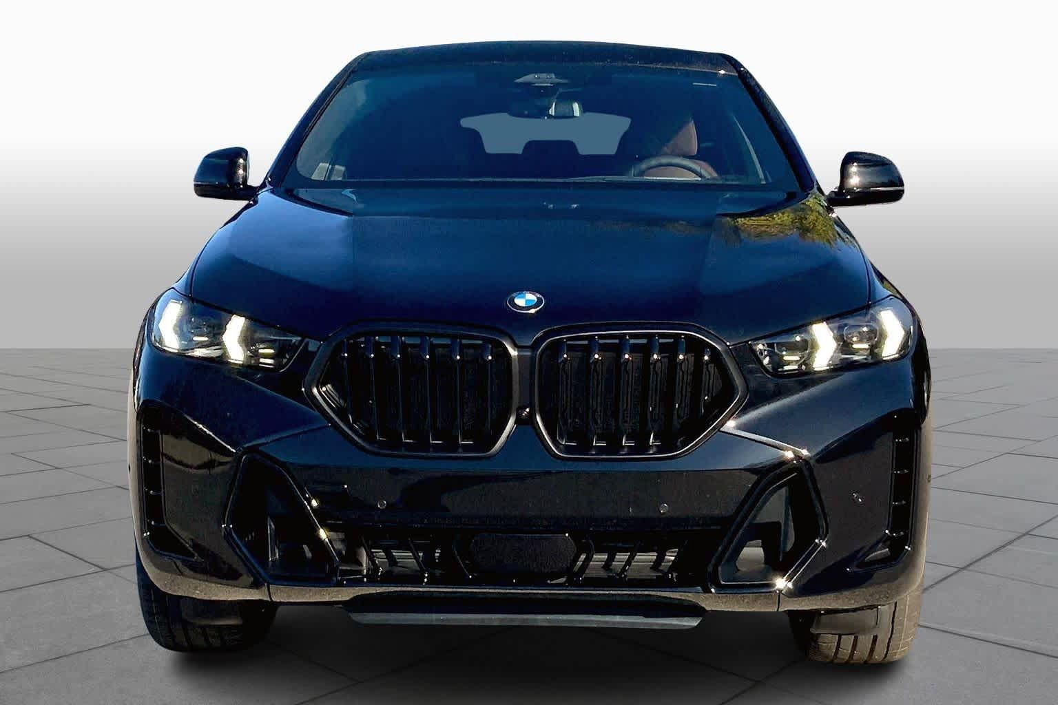 Used 2026 BMW X6 xDrive40i w/ Climate Comfort Package AWD/4WD image 3