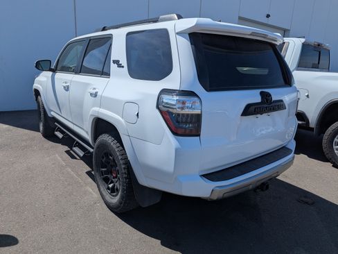 Used 2022 Toyota 4Runner TRD Off-Road Premium AWD/4WD image 8