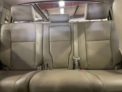 Used 2011 Toyota Tundra Limited w/ Memory Pkg AWD/4WD image 20