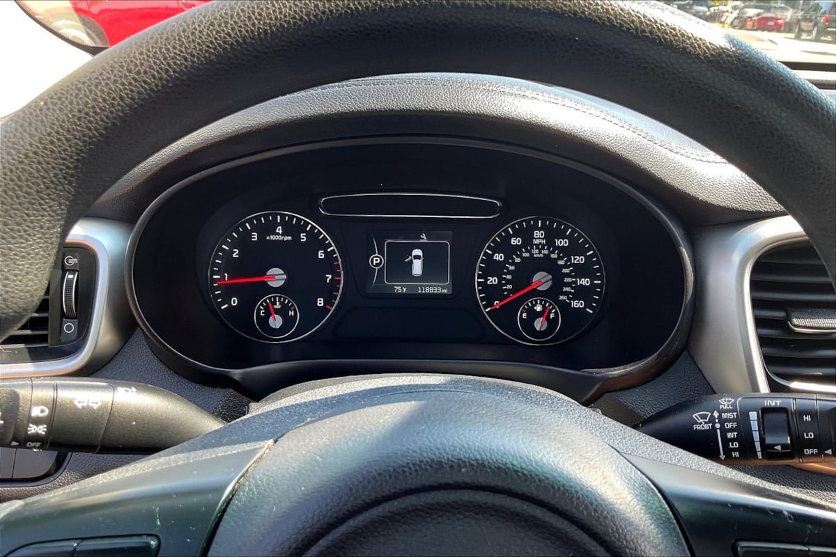 Used 2016 Kia Sorento L FWD image 13
