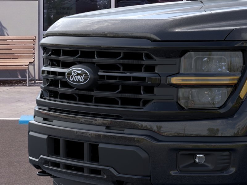 New 2026 Ford F150 XLT w/ XLT Black Appearance Package AWD/4WD image 17