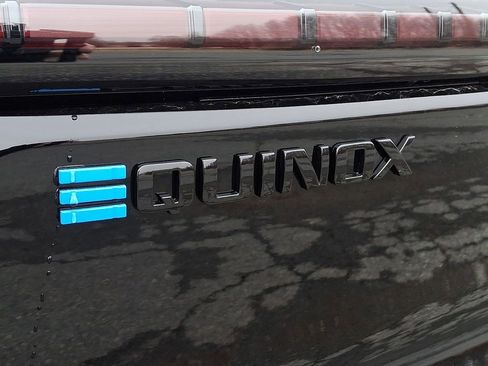 New 2026 Chevrolet Equinox EV LT w/ Comfort Package image 16