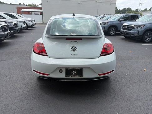 Used 2019 Volkswagen Beetle 2.0T SE FWD image 6
