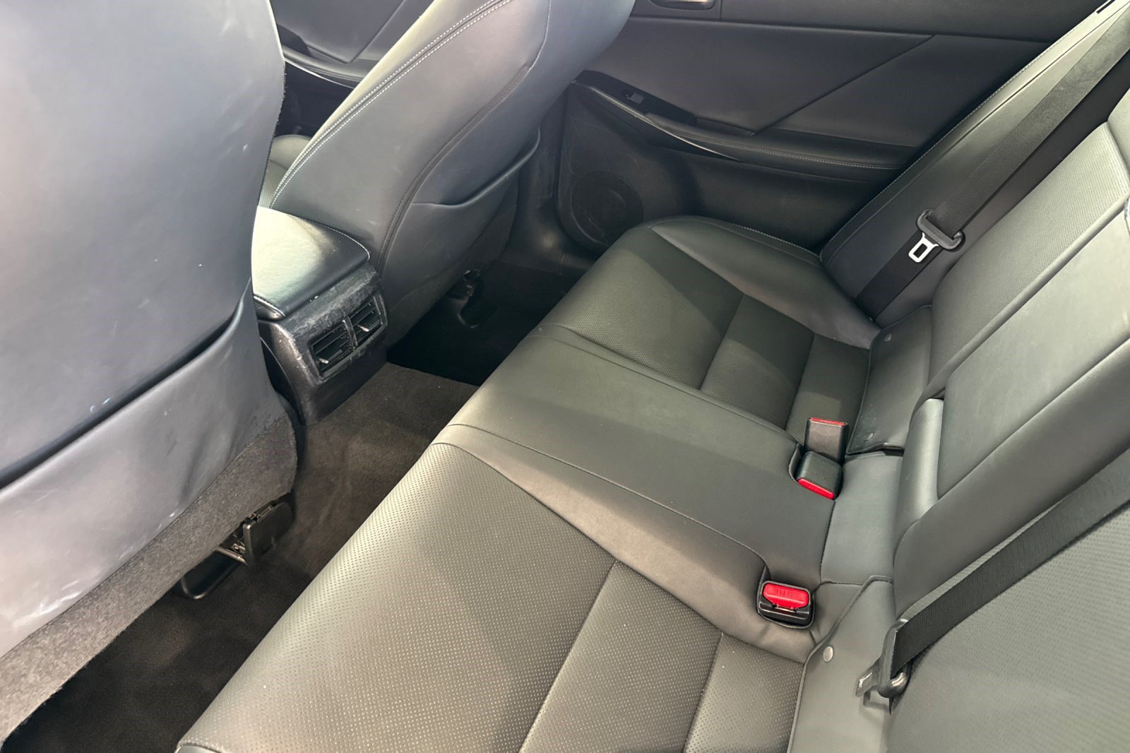 Used 2023 Lexus IS 300 w/ Comfort Package RWD image 15