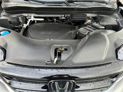Used 2021 Honda Pilot Special Edition image 10