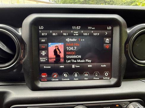 Used 2023 Jeep Wrangler Unlimited Sport AWD/4WD image 21
