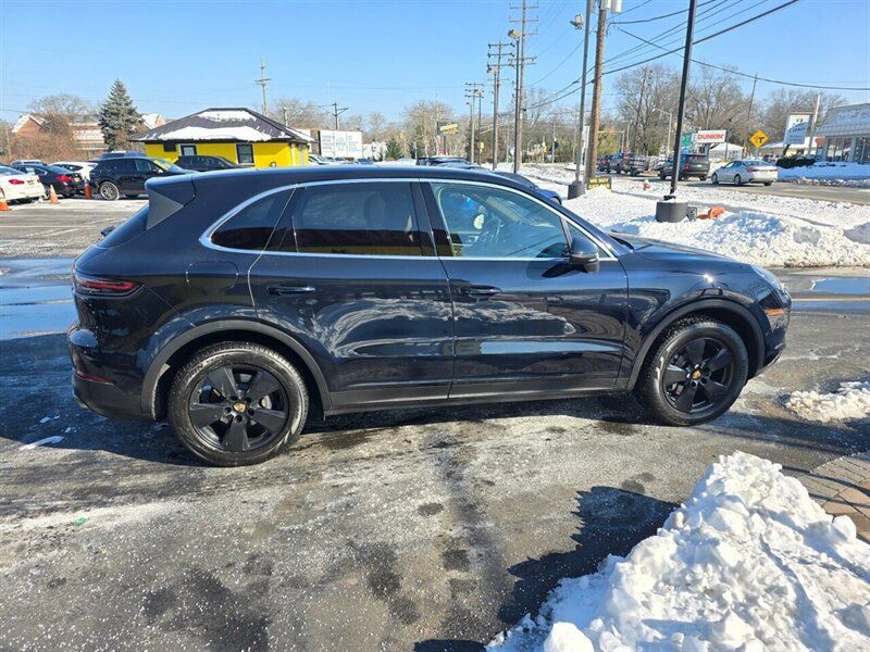 Used 2019 Porsche Cayenne AWD/4WD image 25