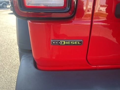 Used 2022 Jeep Wrangler Unlimited Sport image 6