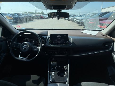 Used 2023 Nissan Rogue S FWD image 15