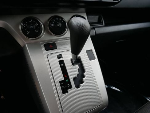 Used 2009 Scion xB FWD image 26