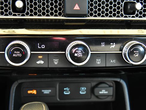Used 2025 Honda Civic LX image 22