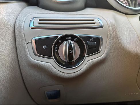 Used 2015 Mercedes-Benz C 300 Sedan image 18