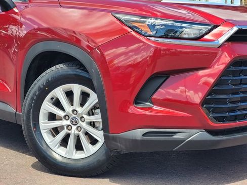 Certified 2024 Toyota Grand Highlander AWD image 4