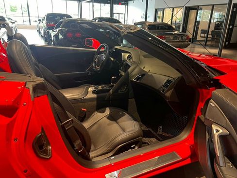 Used 2018 Chevrolet Corvette Stingray Convertible w/ 3LT Preferred Equipment Group RWD image 28