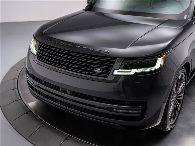 Used 2025 Land Rover Range Rover Long Wheelbase SE AWD/4WD image 9