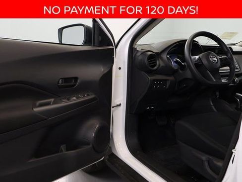 New 2025 Nissan Kicks Play S image 6