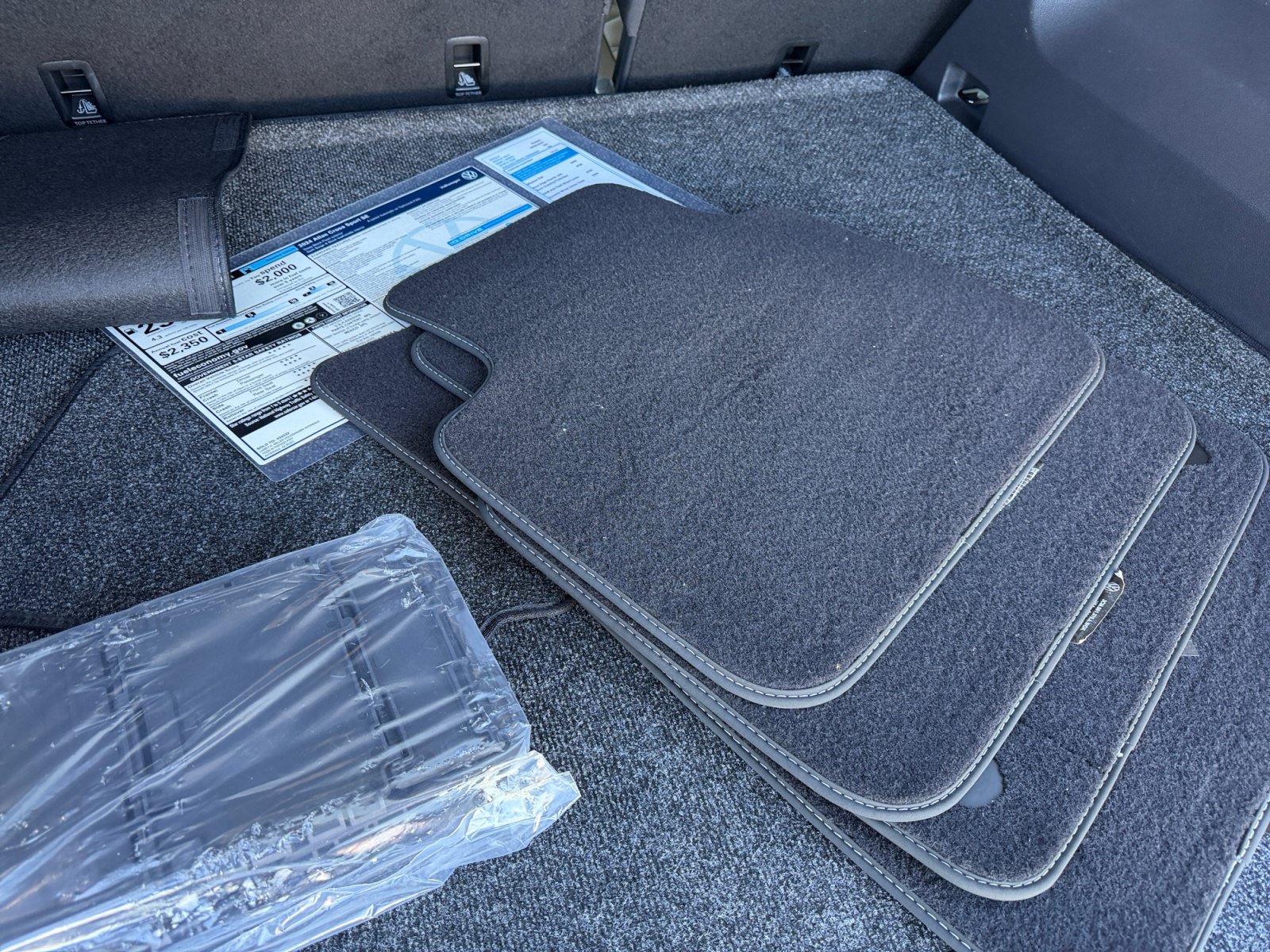 Certified 2024 Volkswagen Atlas Cross Sport SE FWD image 29
