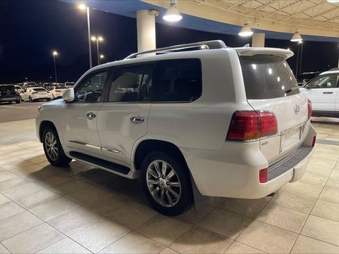 Used 2011 Lexus LX 570 4WD image 8