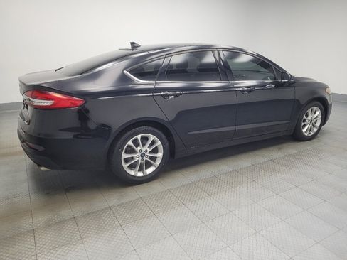 Used 2019 Ford Fusion SE image 10