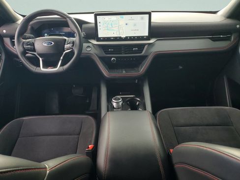 Used 2025 Ford Explorer ST AWD/4WD image 12
