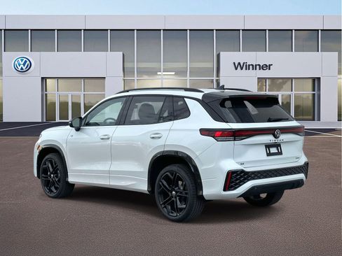 New 2026 Volkswagen Tiguan SE R-Line image 3