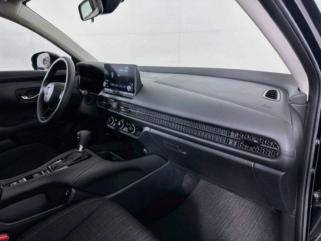 Certified 2024 Honda HR-V LX image 26