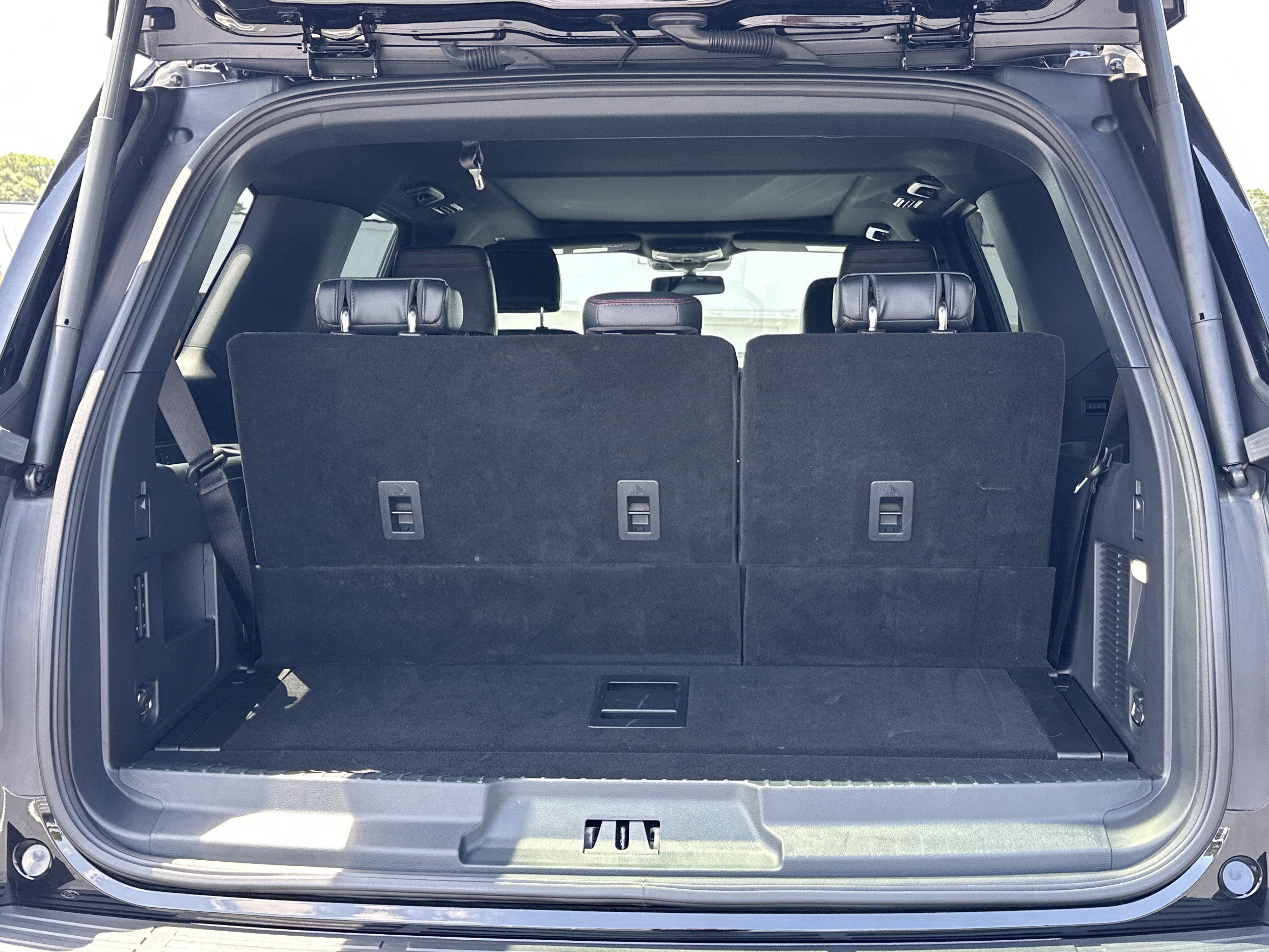 Used 2024 Ford Expedition Limited RWD image 15