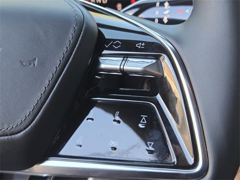New 2025 Cadillac Lyriq Luxury image 21