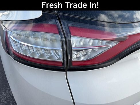 Used 2016 Ford Edge SEL w/ Equipment Group 201A image 11
