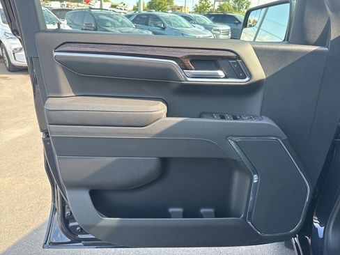 New 2026 GMC Sierra 1500 Elevation image 11