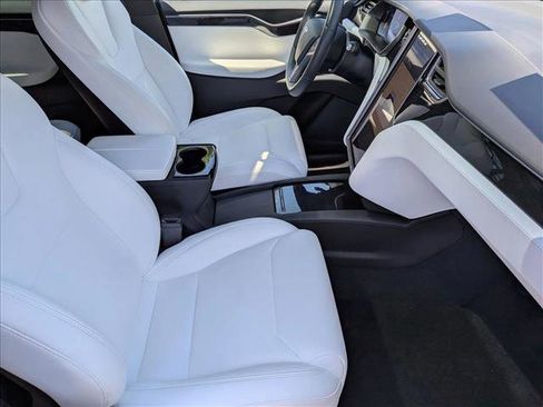 Used 2018 Tesla Model X 75D AWD/4WD image 22