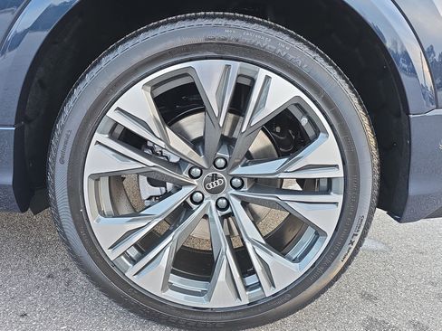 New 2026 Audi Q8 Premium Plus image 32