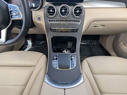 Used 2021 Mercedes-Benz GLC 300 image 20