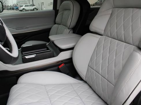 New 2026 Lincoln Navigator L Black Label AWD/4WD image 36