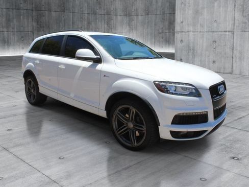 Used 2015 Audi Q7 3.0T S line Prestige w/ 21" S Line Plus Package AWD/4WD image 11