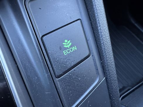 Used 2019 Honda CR-V EX image 29