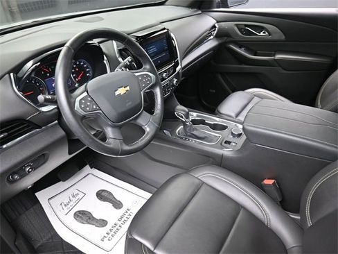 Used 2023 Chevrolet Traverse LT w/ LT Premium Package image 18