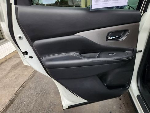 Used 2023 Nissan Murano SL image 16