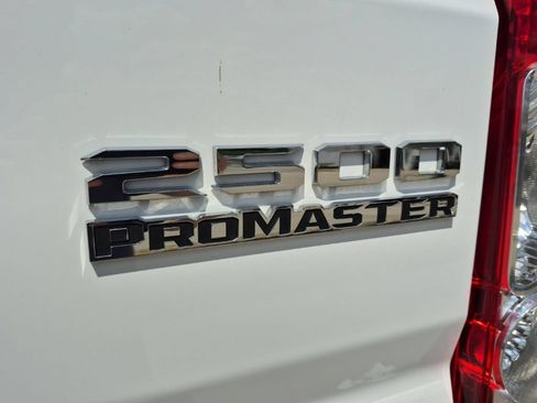 Used 2025 RAM ProMaster 2500 w/ Convenience Group FWD image 20