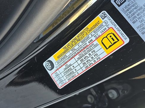 Used 2025 GMC Yukon Denali w/ Sun & Power Step Package image 13