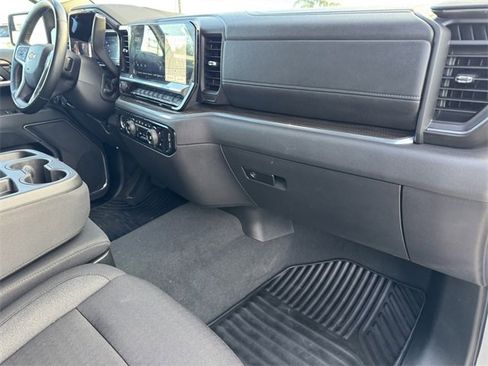 Used 2024 Chevrolet Silverado 1500 LT image 6
